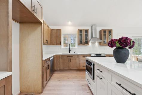 214 Thompson Road Arundel ME 04046