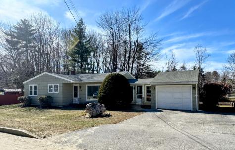 15 Moore Avenue Auburn ME 04210