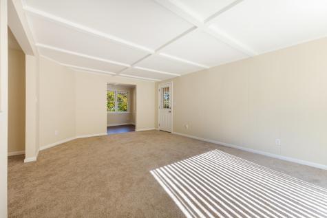 15 Moore Avenue Auburn ME 04210