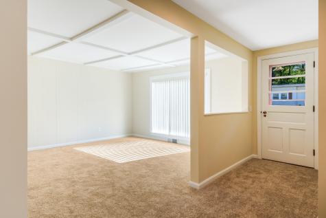 15 Moore Avenue Auburn ME 04210