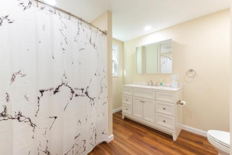 15 Moore Avenue Auburn ME 04210