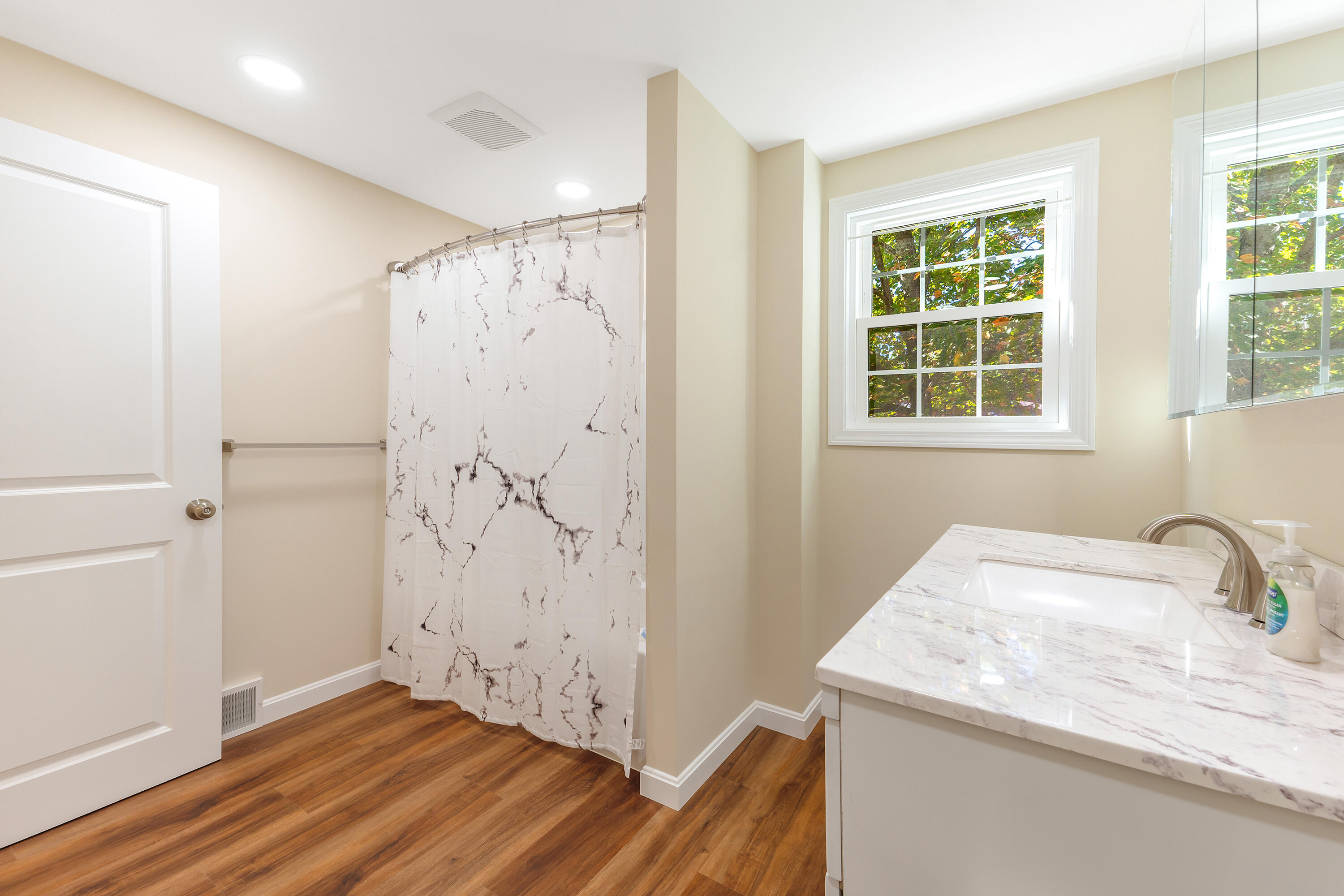 15 Moore Avenue Auburn ME 04210