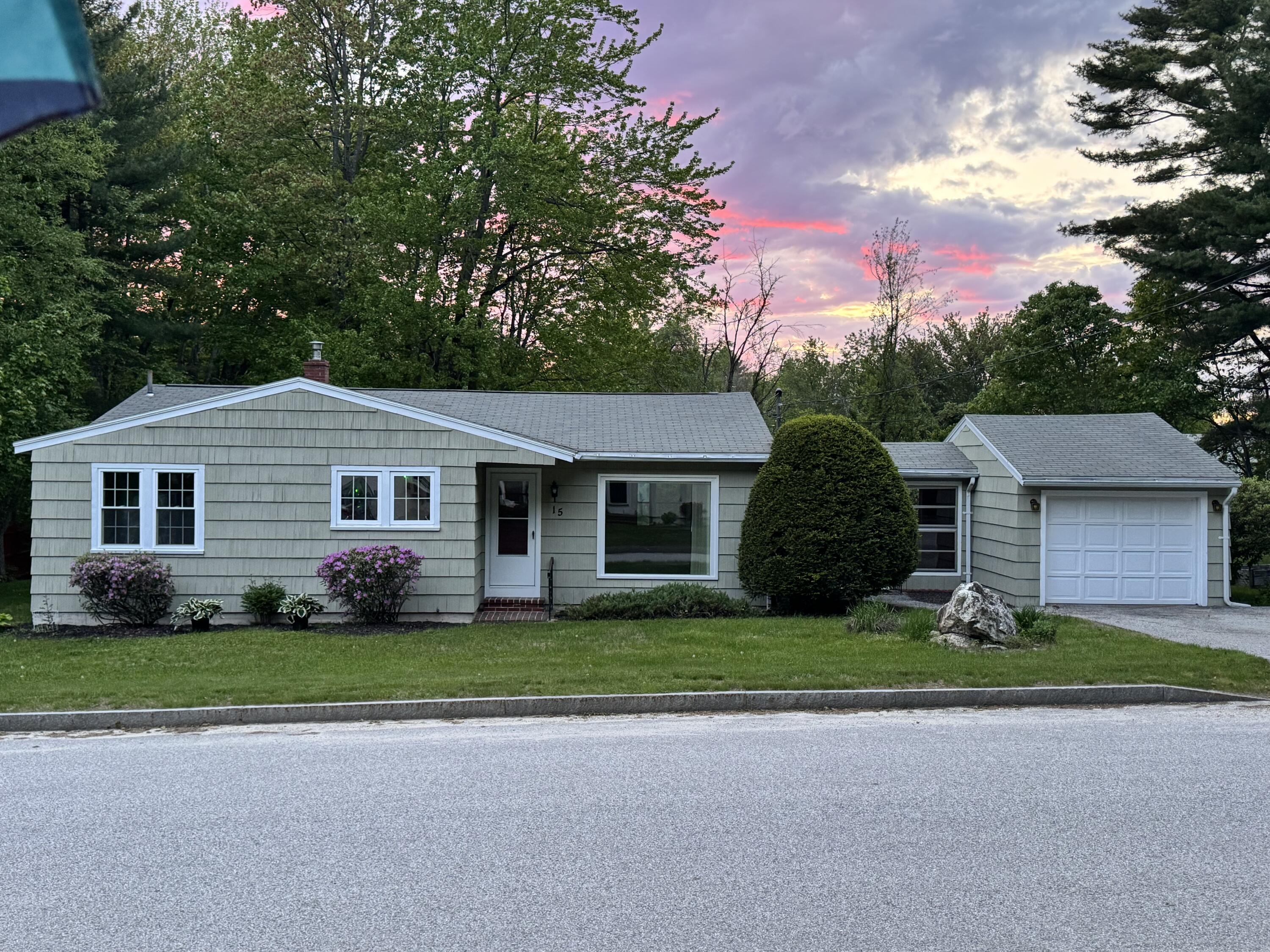 15 Moore Avenue Auburn ME 04210