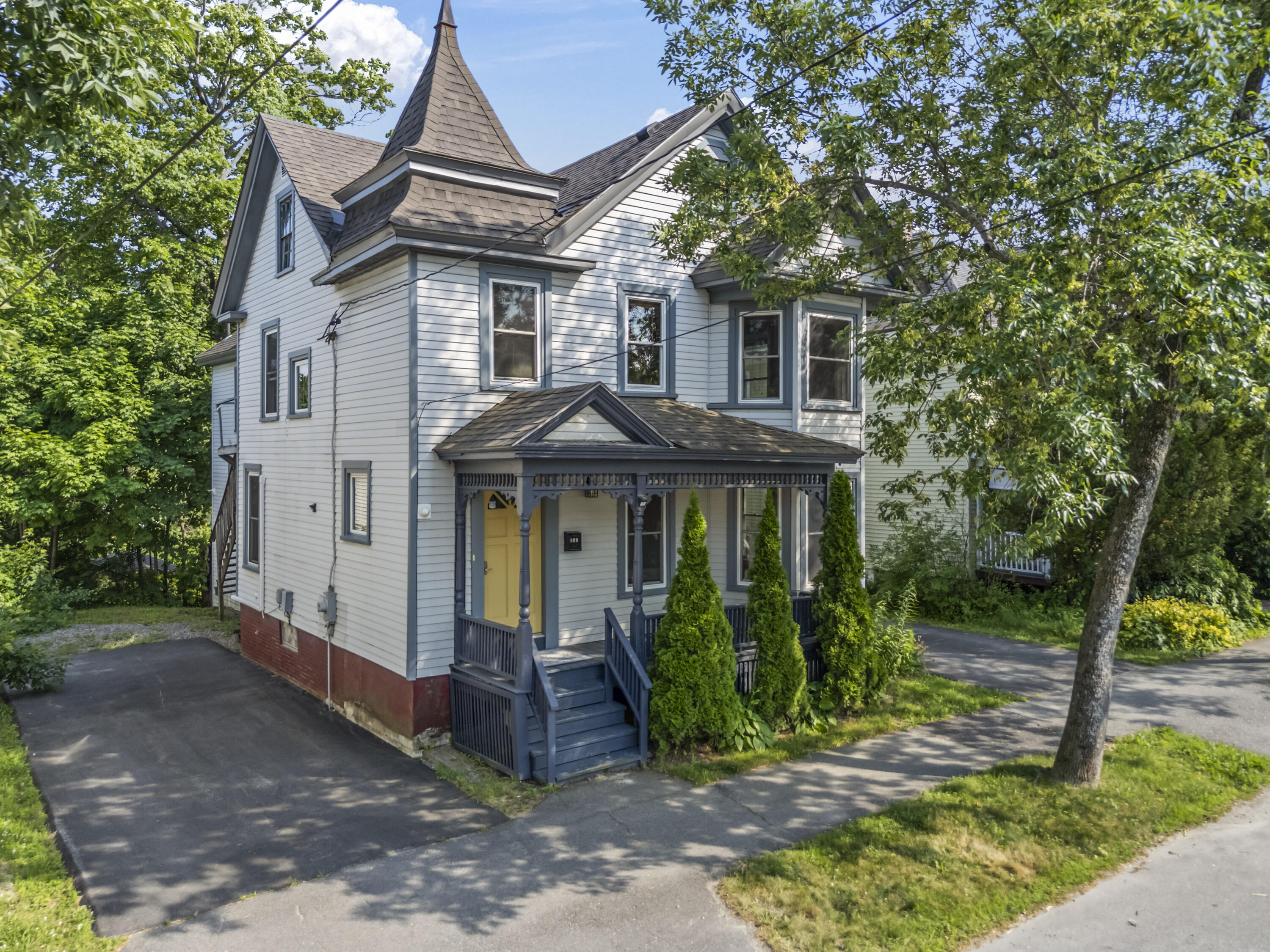 130 W Broadway Bangor ME 04401