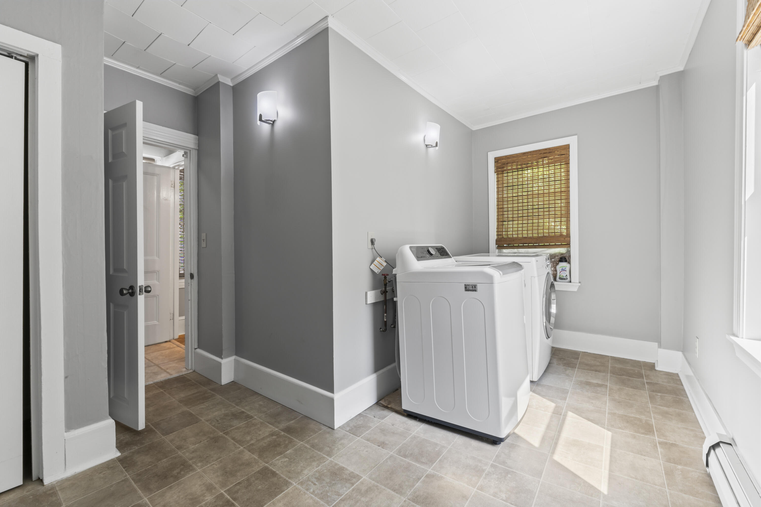 130 W Broadway Bangor ME 04401