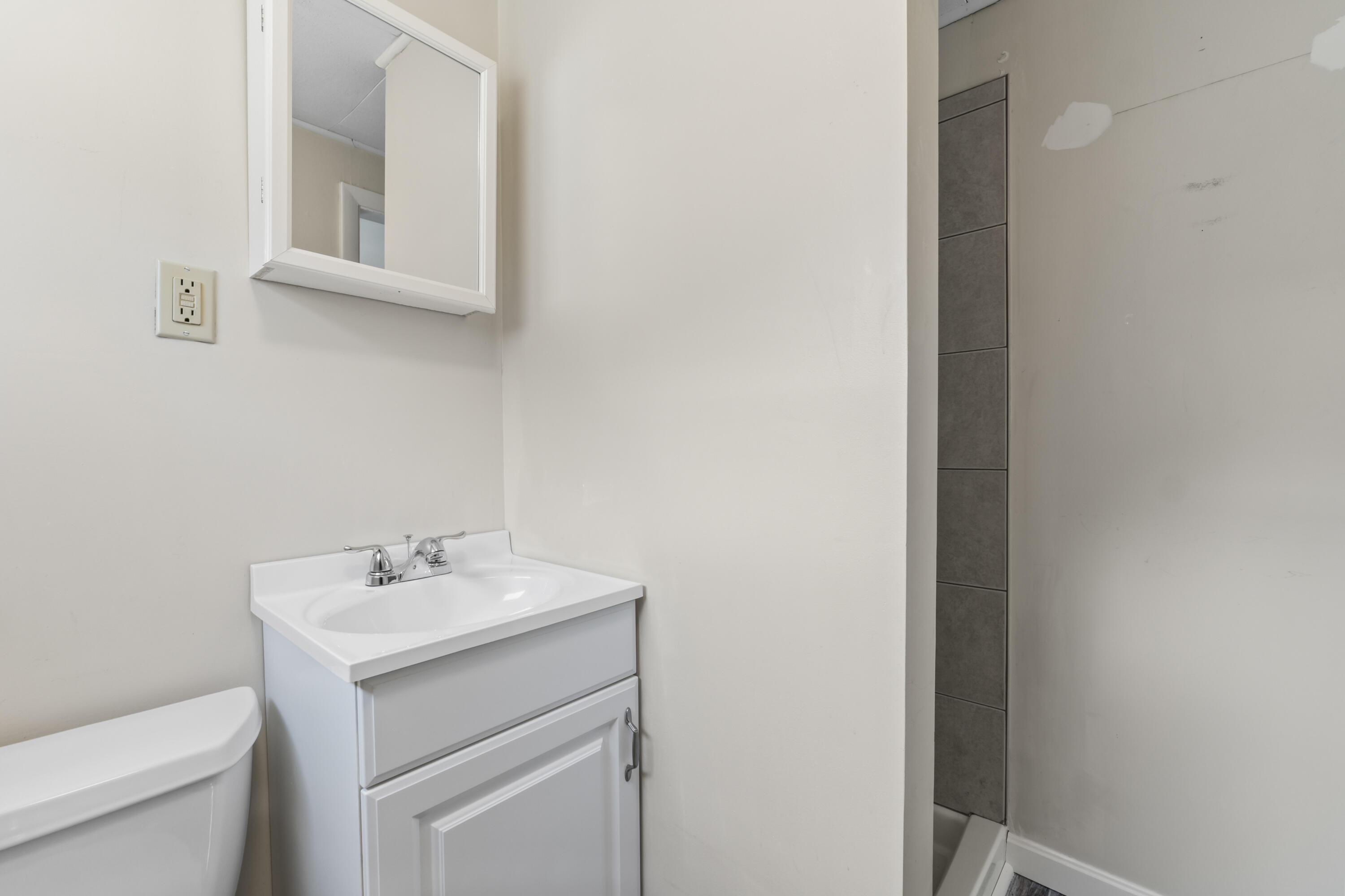 130 W Broadway Bangor ME 04401