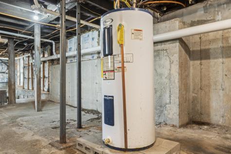 130 W Broadway Bangor ME 04401