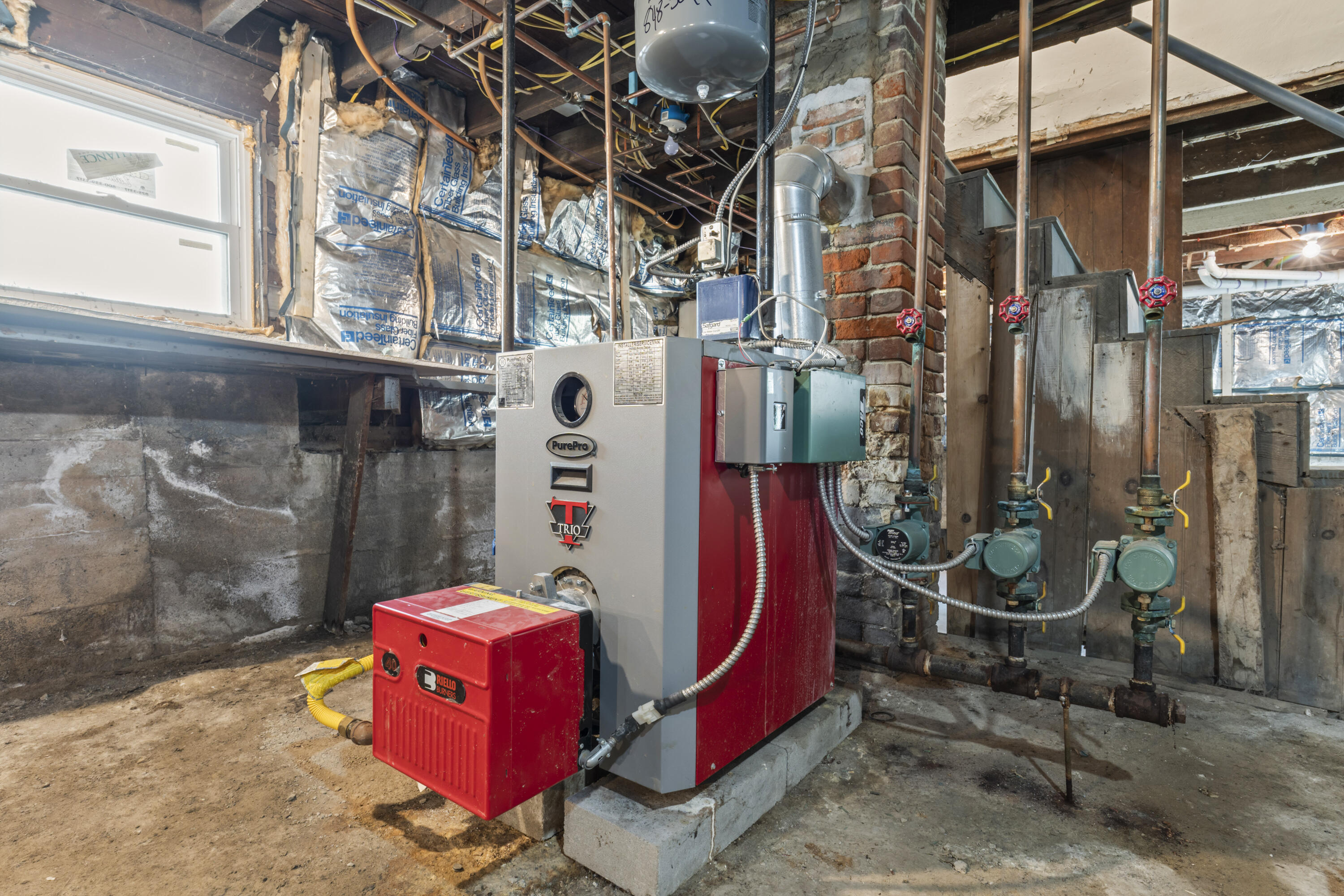 130 W Broadway Bangor ME 04401