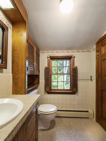 75 Violette Avenue Waterville ME 04901