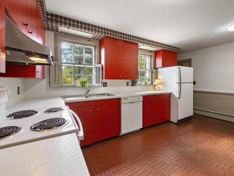 75 Violette Avenue Waterville ME 04901