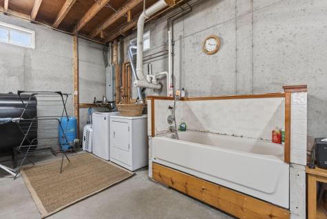 1 Scotland Drive Biddeford ME 04005