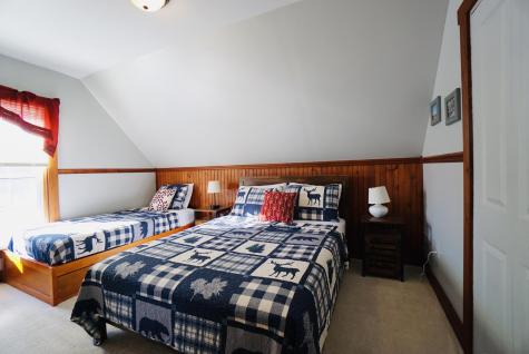 18 Washington Street Greenville ME 04441