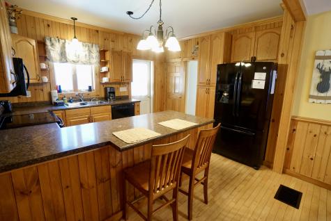 18 Washington Street Greenville ME 04441