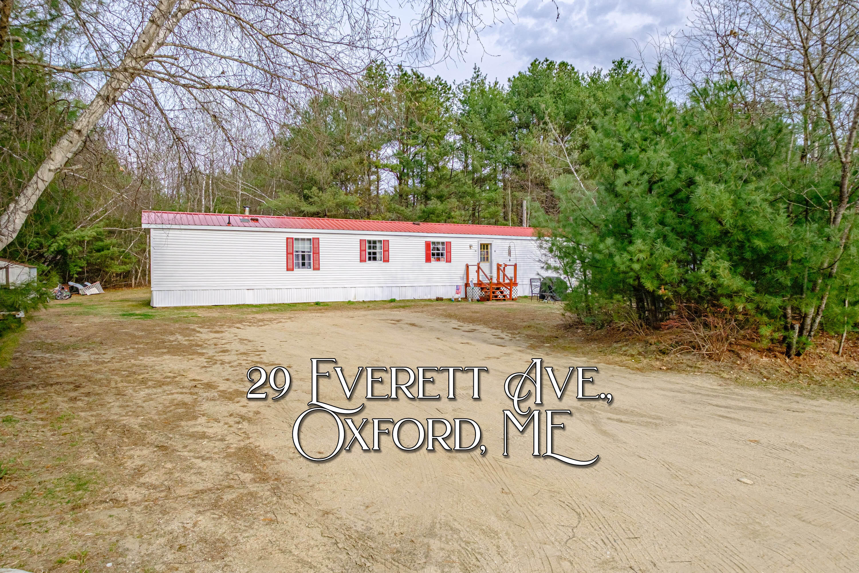 29 Everett Avenue Oxford ME 04270