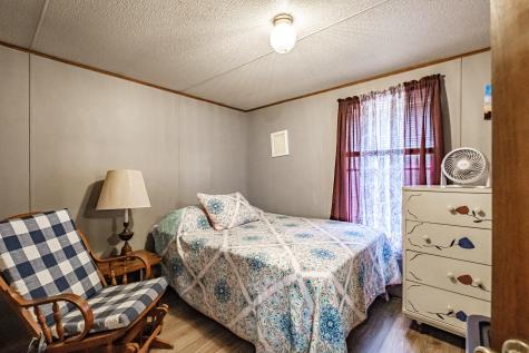 29 Everett Avenue Oxford ME 04270