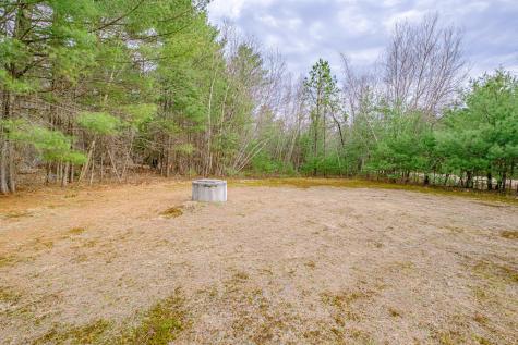 29 Everett Avenue Oxford ME 04270