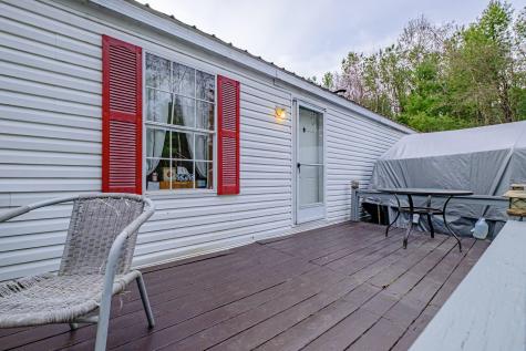 29 Everett Avenue Oxford ME 04270