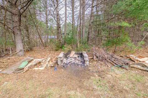29 Everett Avenue Oxford ME 04270