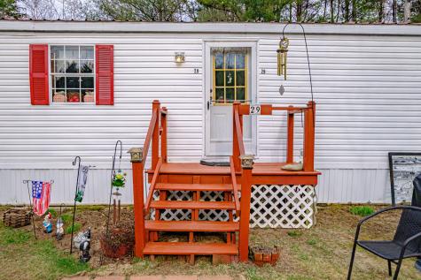 29 Everett Avenue Oxford ME 04270