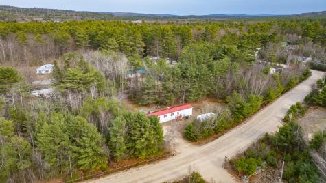 29 Everett Avenue Oxford ME 04270