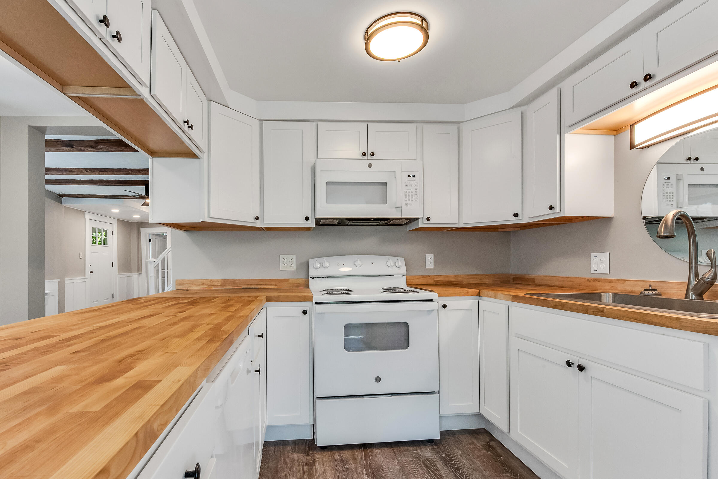 512 Manchester Road Belgrade ME 04917