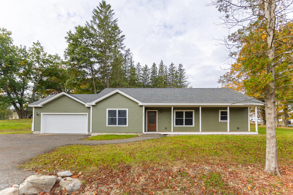 137 Lake Avenue Farmington ME 04938