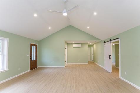 137 Lake Avenue Farmington ME 04938