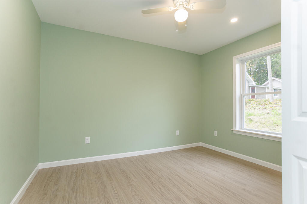 137 Lake Avenue Farmington ME 04938