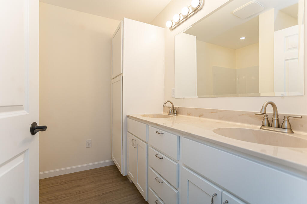 137 Lake Avenue Farmington ME 04938