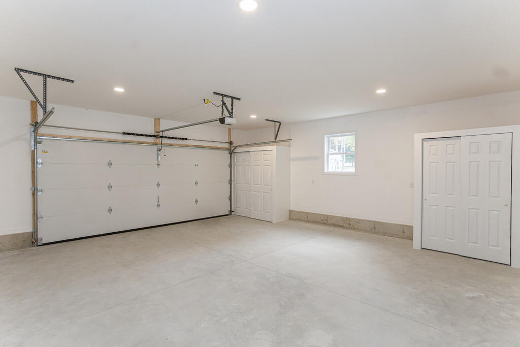 137 Lake Avenue Farmington ME 04938