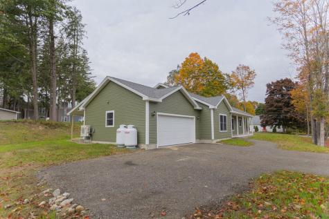 137 Lake Avenue Farmington ME 04938