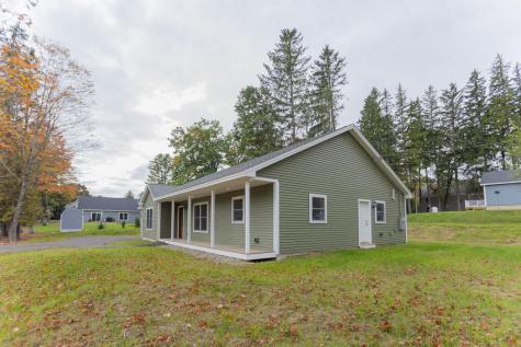 137 Lake Avenue Farmington ME 04938