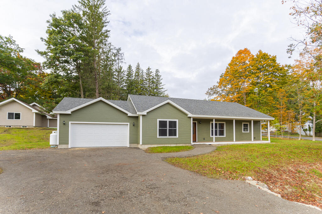 137 Lake Avenue Farmington ME 04938