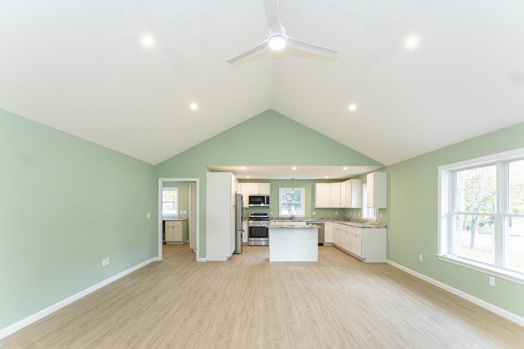 137 Lake Avenue Farmington ME 04938