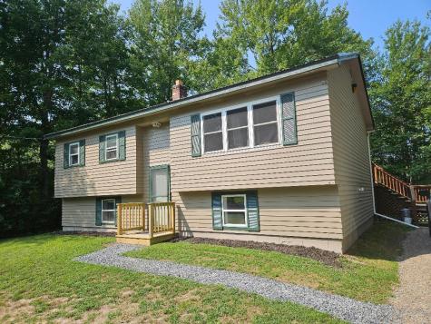 32 Pine Street Newport ME 04953