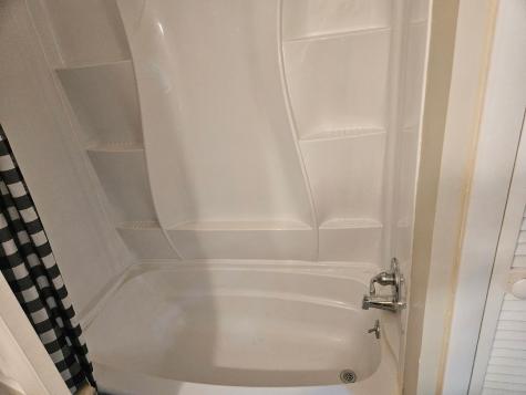 32 Pine Street Newport ME 04953