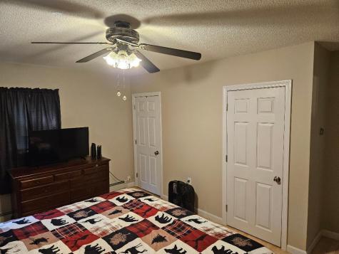 32 Pine Street Newport ME 04953