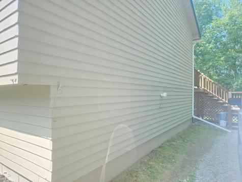 32 Pine Street Newport ME 04953