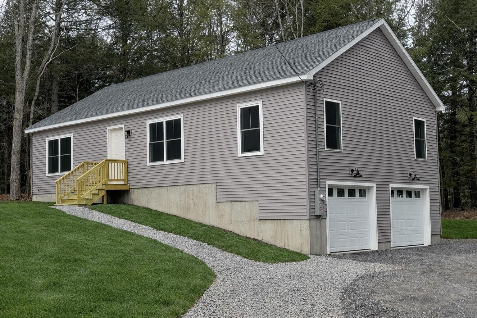 60 Edge Hill Road Limerick ME 04048