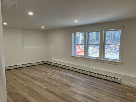 60 Edge Hill Road Limerick ME 04048