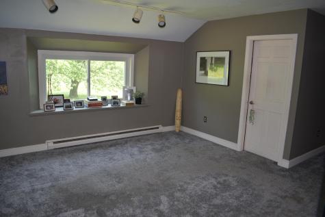 31 Gray Road North Yarmouth ME 04097