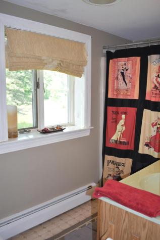 31 Gray Road North Yarmouth ME 04097