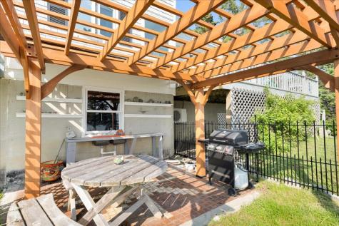 18 Bridges Point Lane Brooklin ME 04616