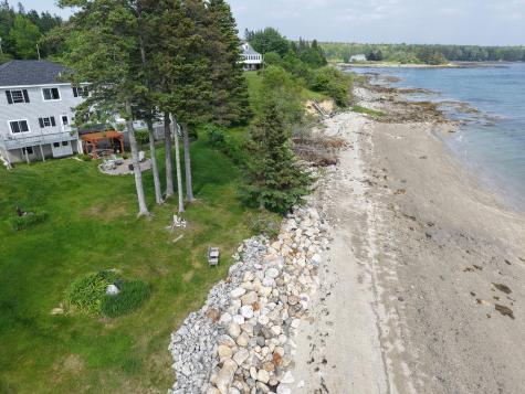 18 Bridges Point Lane Brooklin ME 04616