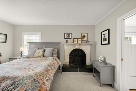18 Bridges Point Lane Brooklin ME 04616