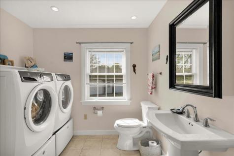 18 Bridges Point Lane Brooklin ME 04616
