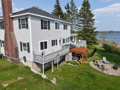 18 Bridges Point Lane Brooklin ME 04616