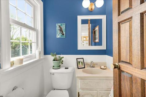 18 Bridges Point Lane Brooklin ME 04616