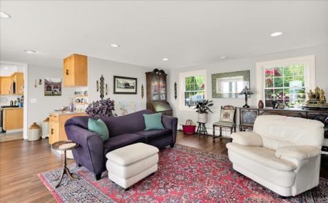 18 Bridges Point Lane Brooklin ME 04616