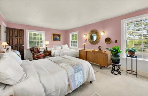 18 Bridges Point Lane Brooklin ME 04616